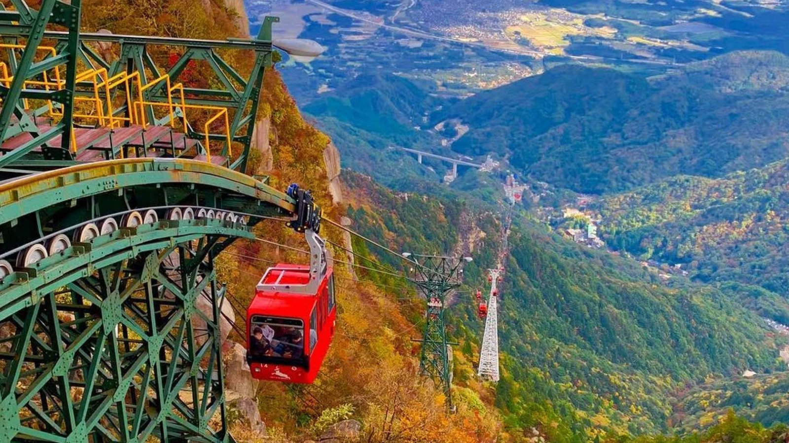 Mountain Cable Car Scenic Valley Adventure Tour